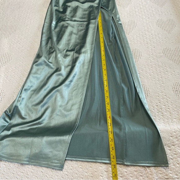 NWT Windsor Shiny Dress w Slit (M) - Picture 6 of 9